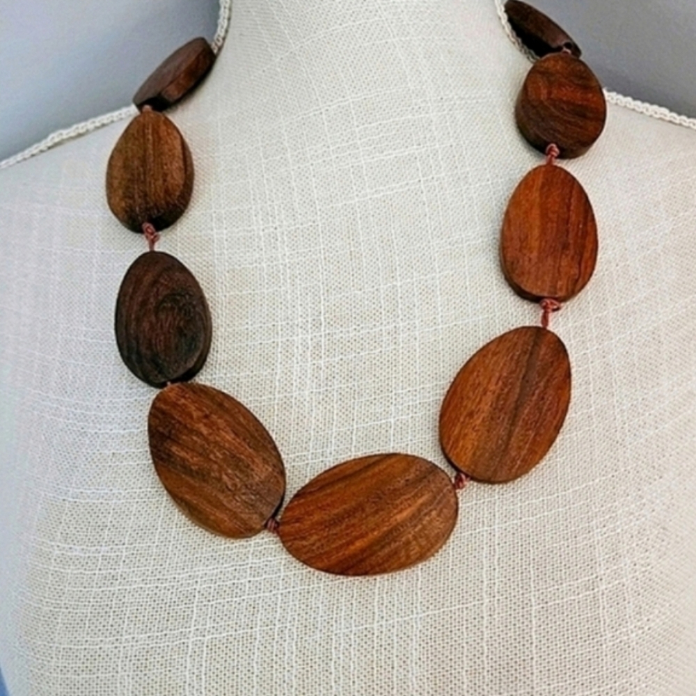 Vintage Wood Infinity Necklace - Picture 8 of 10